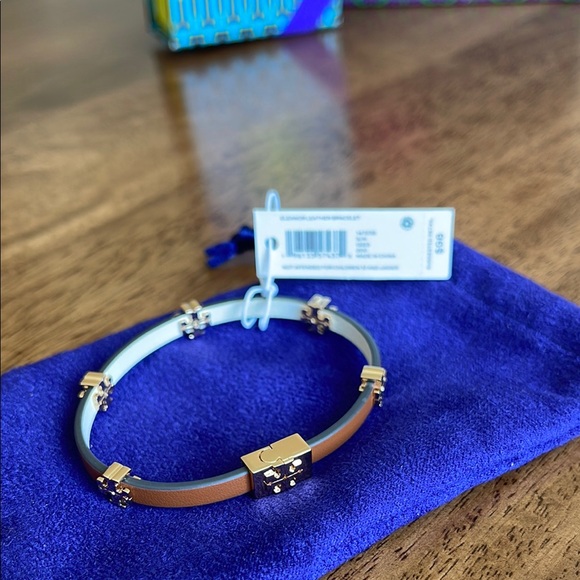 Tory Burch Eleonor Bracelet - Picture 3 of 8